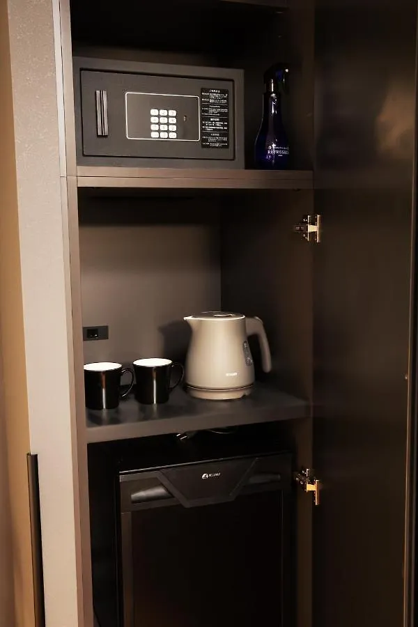 Lof Hotel Shimbashi - Vacation Stay 33043V Tokyo 3*,